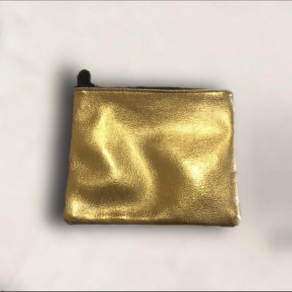 ipsy Handbags - ❤️(5/$8) Metallic Makeup Bag